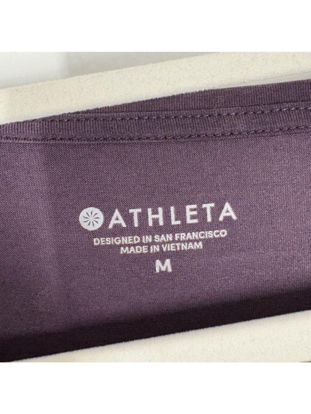 Athleta Women M Purple Encore Cinch Sides Long Sleeve Scoop Neck T-Shirt - Picture 9 of 12